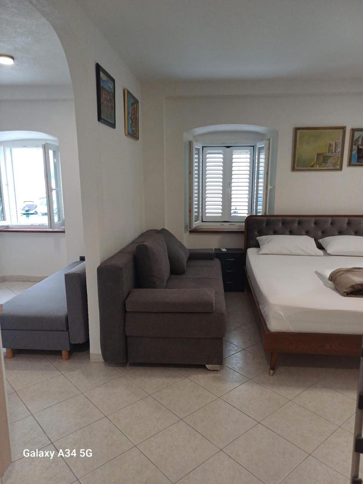 Apartmani Centar Selce Exterior foto